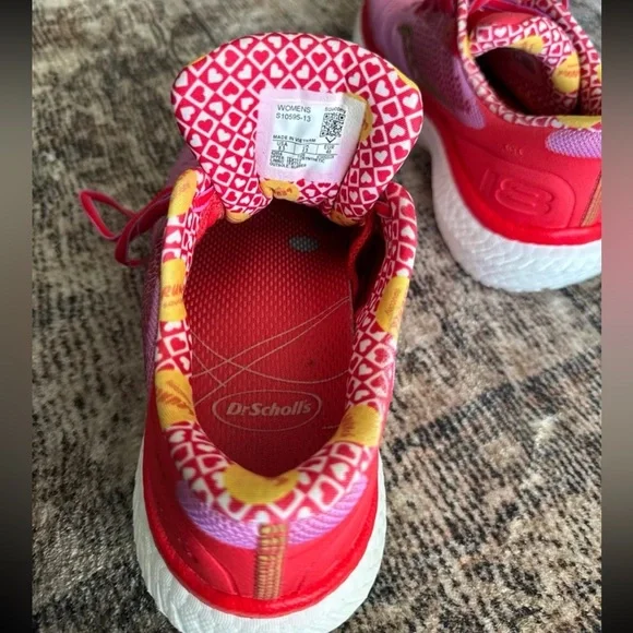 Saucony Women’s Triumph 18 'Galentine's Day' Hot Pink/Red 
size 8.5 - Picture 8 of 12
